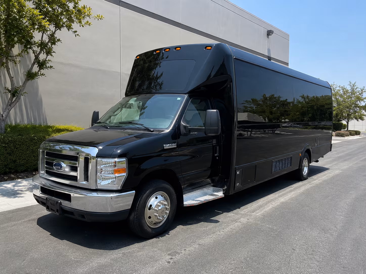 bachelor and bachelorette party buses in huntsville alabama