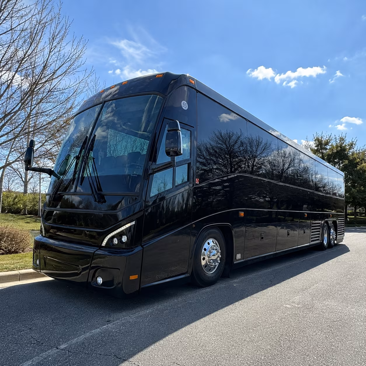 charter bus pickups and drop offs at huntsville international airport hsv