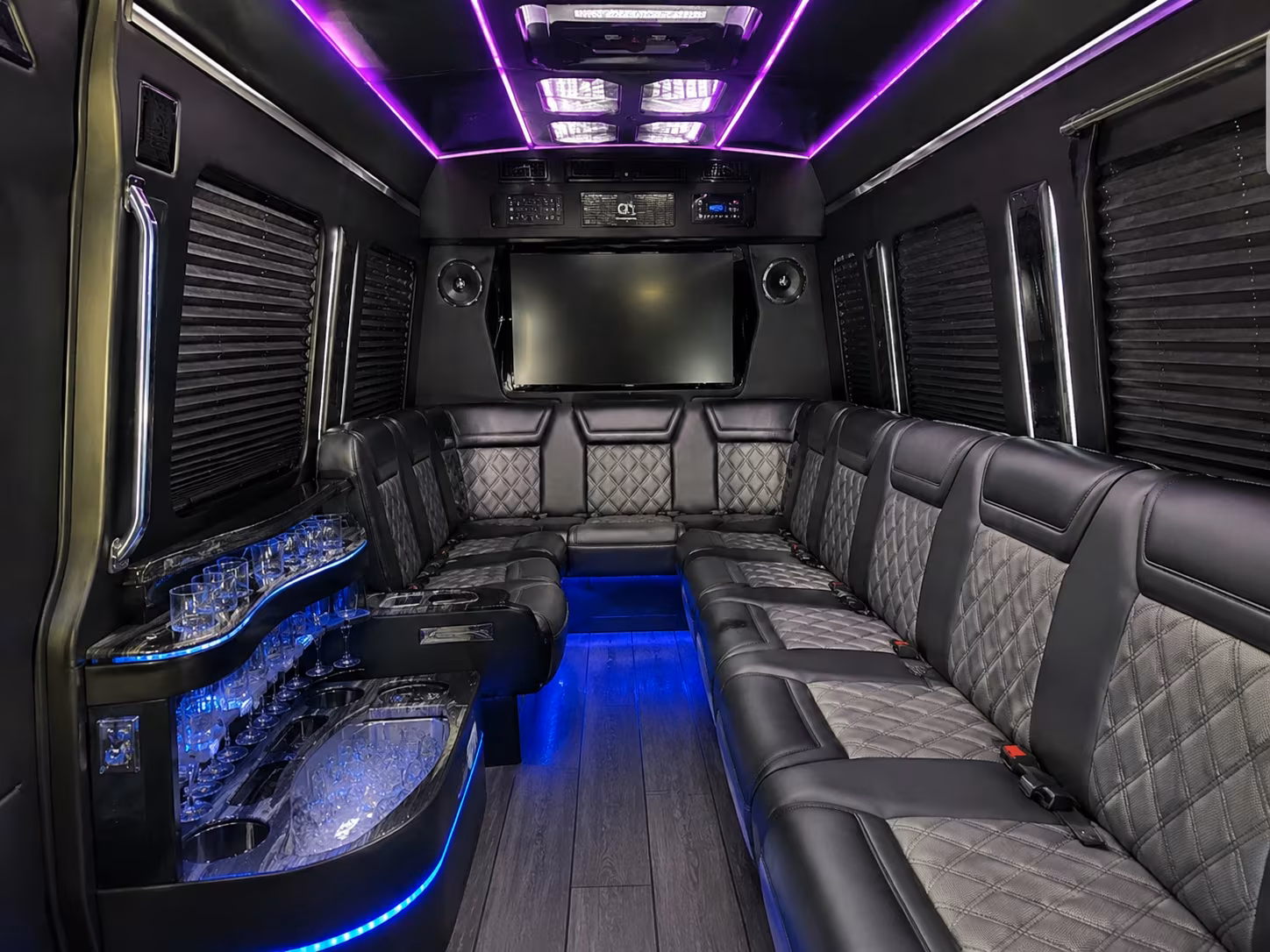 corporate airport transfer buses to and from huntsville international hsv