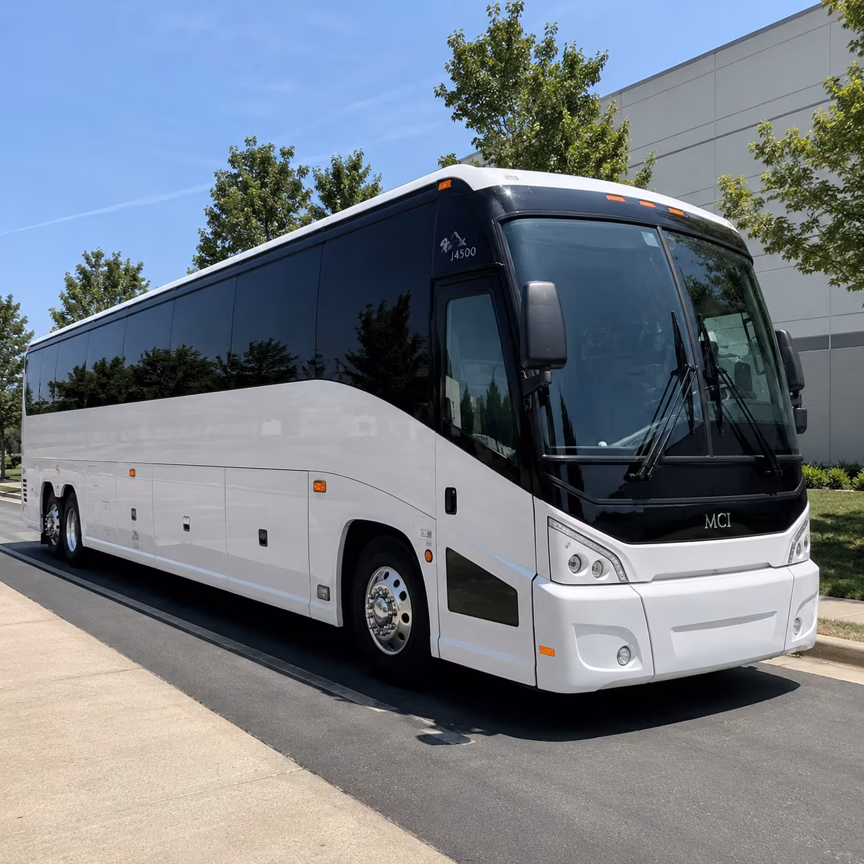 military base shuttle buses between huntsville international airport and redstone arsenal