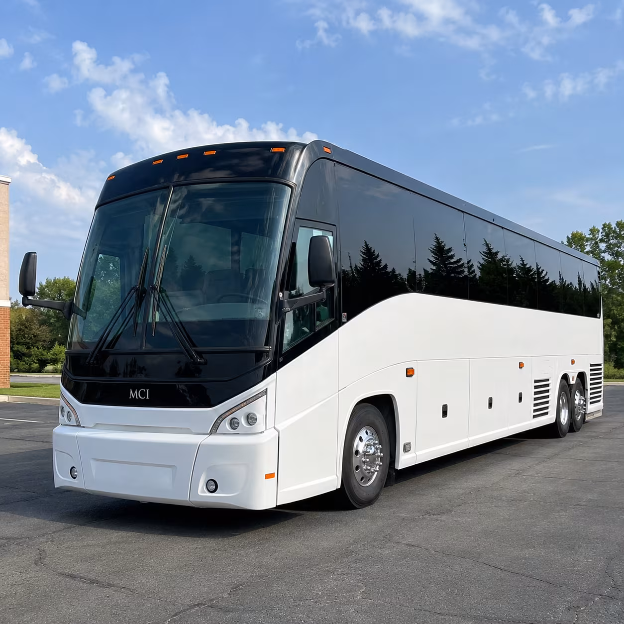 shuttle buses for redstone arsenal contractor and civilian workforce movements