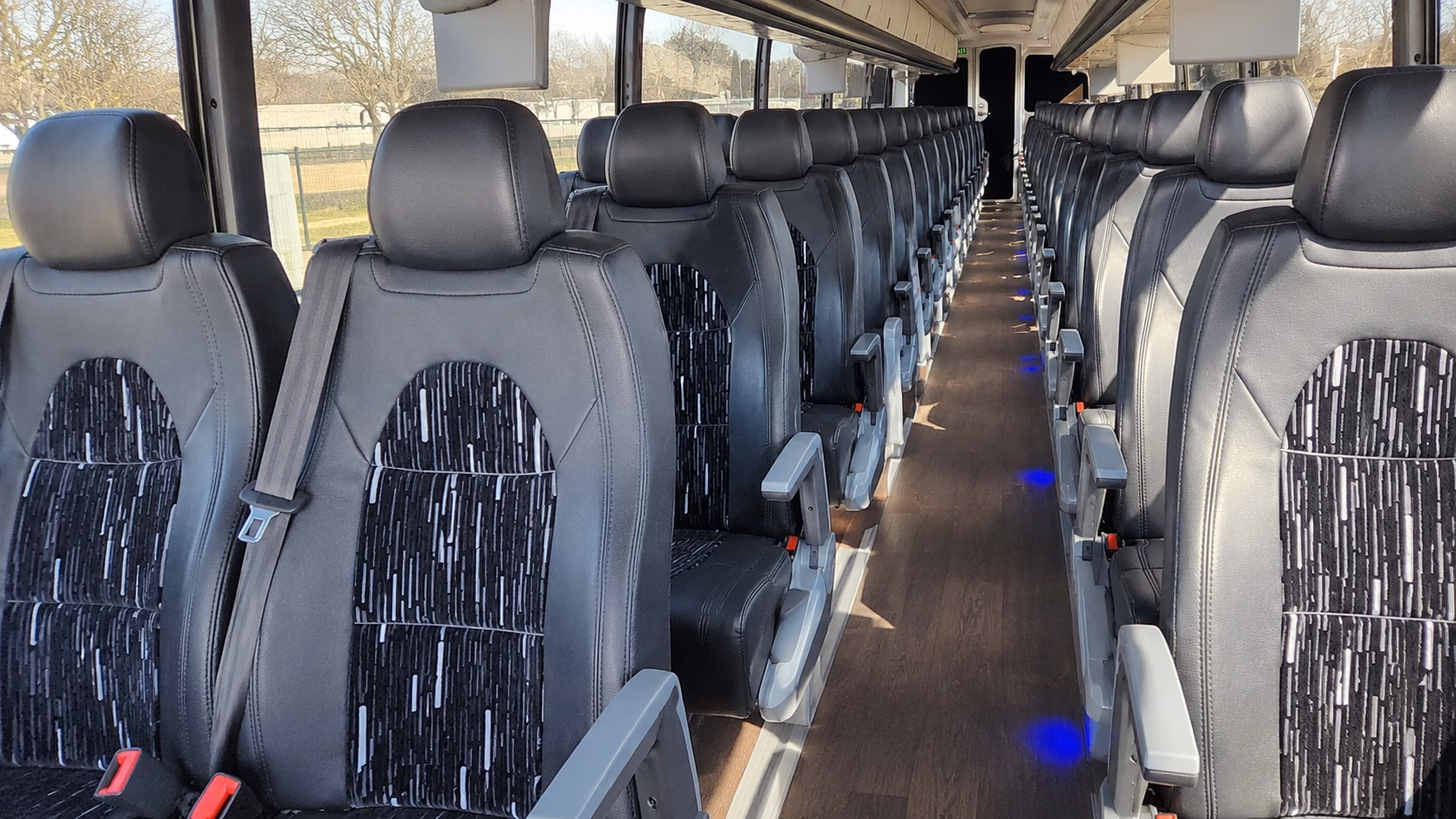 wine tour buses to wills creek winery in attalla
